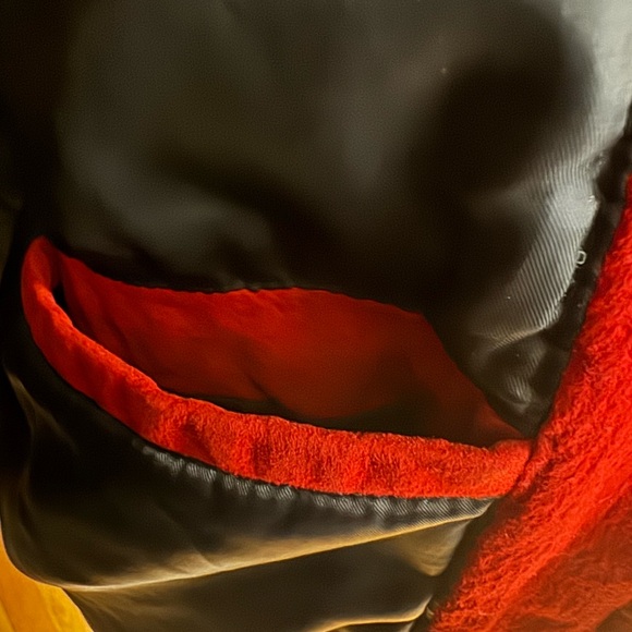 Chase Authentics Red Budweiser Racing Jacket - Picture 11 of 14